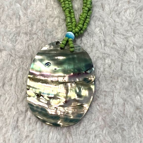 3 Strands Green Seed Beads Abalone Shell Pendant Statement Necklace - Picture 5 of 7